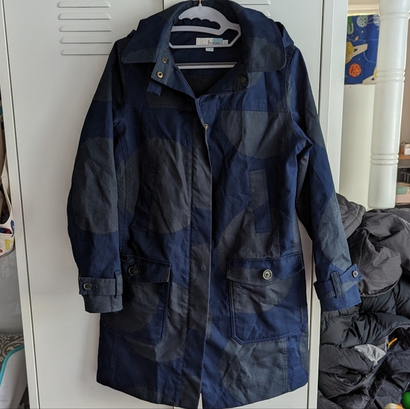Boden Jackets & Blazers - Boden Coat, fleece lined, detachable hood